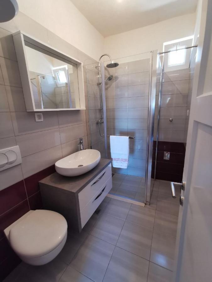 Apartment Nera Omiš Esterno foto